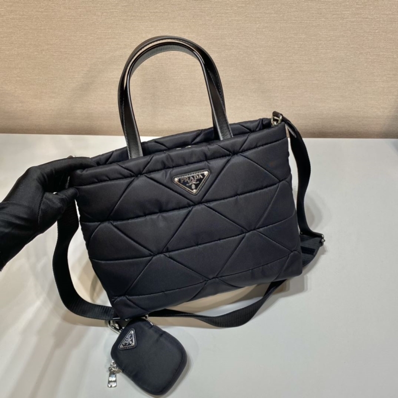 Pra*a tote bags